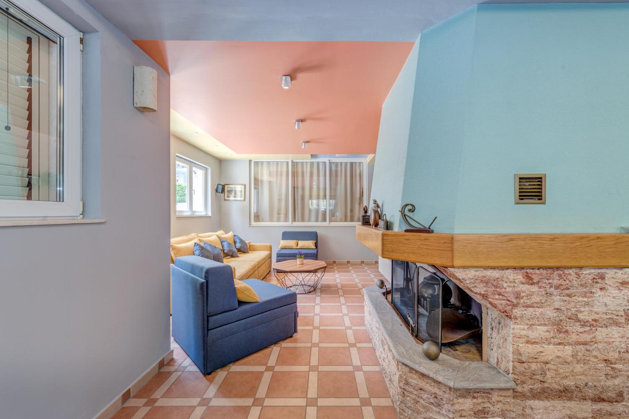 Blue Dolphin Apartment - Private Indoor Pool, Jacuzzi, Garden سبليت المظهر الخارجي الصورة